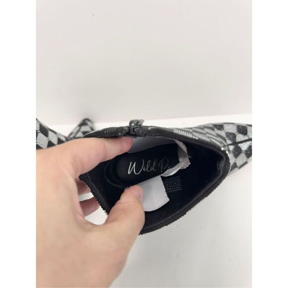 Wild Pair Boots Size 6 Checkered Pointed Toe Rhinestones High Heel Booties NEW - Picture 7 of 9